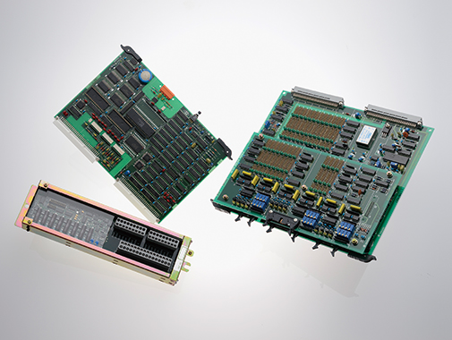 プリント基板(PCB)